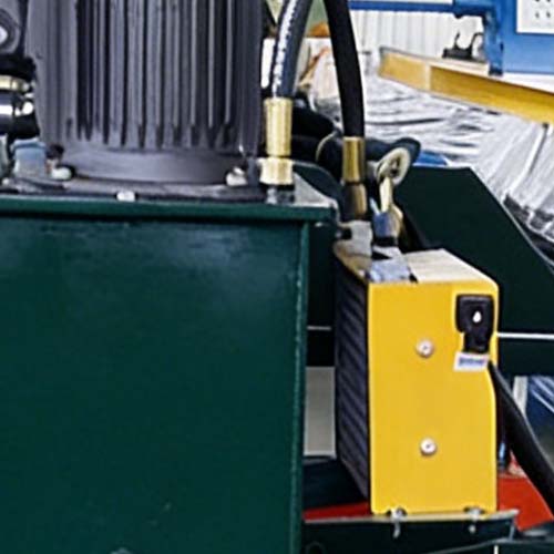 roof-panel-curving-machine