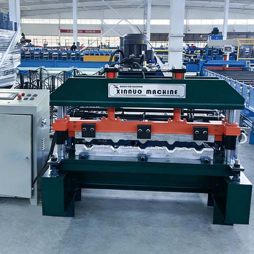 roof-panel-curving-machine