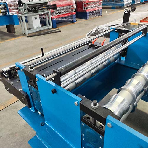 corrugated-iron-machine